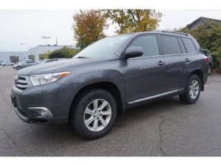 Used 2011 Toyota Highlander Base in Norwood, Massachusetts
