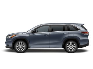 Used 2015 Toyota Highlander LE in Nashua, New Hampshire
