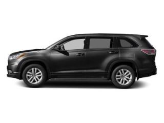 Used 2016 Toyota Highlander LE in Jersey City, New Jersey
