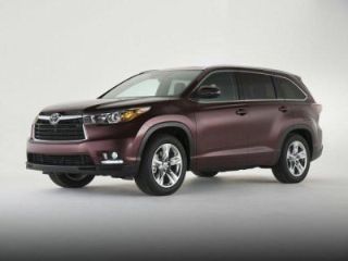 Used 2016 Toyota Highlander LE in Naperville, Illinois