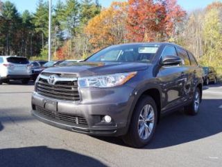Used 2016 Toyota Highlander LE in Hanover, Massachusetts