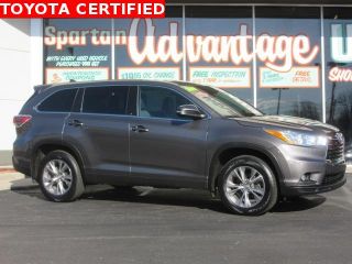 Used 2014 Toyota Highlander LE in Lansing, Michigan