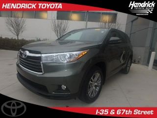 Used 2015 Toyota Highlander LE in Merriam, Kansas