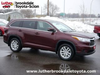 Used 2015 Toyota Highlander LE in Brooklyn Center, Minnesota