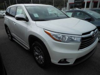 Used 2015 Toyota Highlander LE in Buckhannon, West Virginia