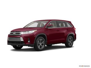 Used 2018 Toyota Highlander LE in Ames, Iowa