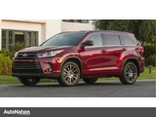 Used 2017 Toyota Highlander LE in Leesburg, Virginia
