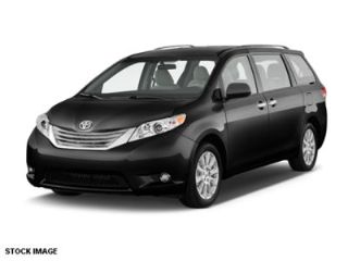 Used 2015 Toyota Sienna Limited in Englewood Cliffs, New Jersey