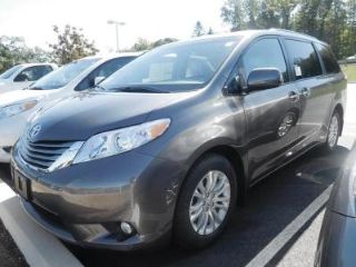 Used 2017 Toyota Sienna XLE in Auburn, Massachusetts