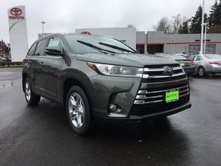 Used 2018 Toyota Highlander Limited in Seattle, Washington