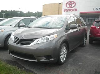 Used 2014 Toyota Sienna LE in Beckley, West Virginia