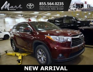 Used 2015 Toyota Highlander XLE in Plover, Wisconsin