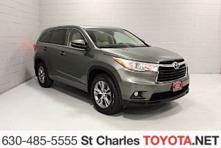 Used 2015 Toyota Highlander XLE in Saint Charles, Illinois