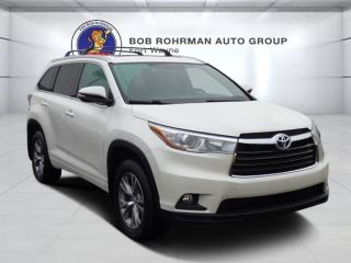Used 2015 Toyota Highlander XLE in Fort Wayne, Indiana
