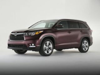 Used 2015 Toyota Highlander XLE in Westport, Connecticut