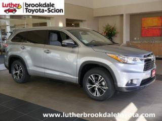 Used 2016 Toyota Highlander XLE in Brooklyn Center, Minnesota