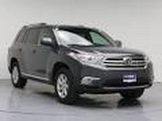 Used 2016 Toyota Highlander XLE in Huntington Station, New York