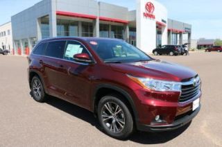 Used 2016 Toyota Highlander XLE in Chippewa Falls, Wisconsin