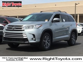 Used 2018 Toyota Highlander XLE in Scottsdale, Arizona