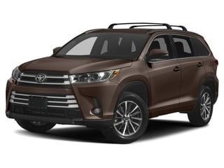 Used 2018 Toyota Highlander XLE in Littleton, Massachusetts