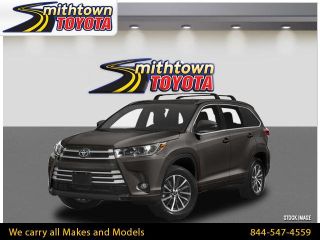 Used 2018 Toyota Highlander XLE in Riverhead, New York