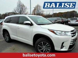 Used 2017 Toyota Highlander XLE in West Springfield, Massachusetts