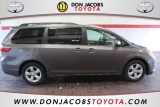 Used 2015 Toyota Sienna LE in Milwaukee, Wisconsin
