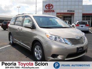 Used 2015 Toyota Sienna LE in Peoria, Illinois