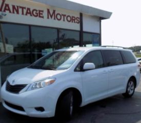 Used 2012 Toyota Sienna LE in Raytown, Missouri
