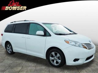 Used 2015 Toyota Sienna LE in Pleasant Hills, Pennsylvania