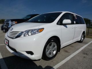 Used 2015 Toyota Sienna LE in Round Rock, Texas
