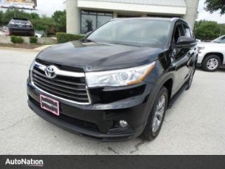 Used 2015 Toyota Highlander XLE in Arlington, Texas