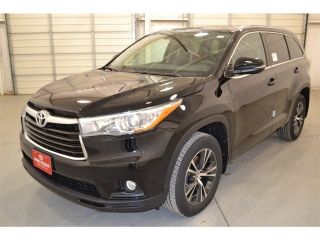 Used 2016 Toyota Highlander XLE in Lubbock, Texas