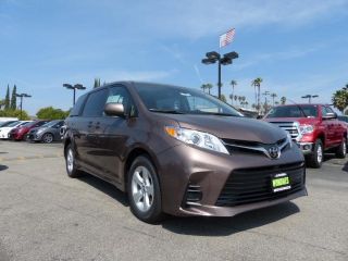 Used 2018 Toyota Sienna LE in Alhambra, California