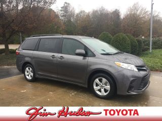 Used 2018 Toyota Sienna LE in Irmo, South Carolina