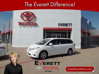 Used 2017 Toyota Sienna LE in Paris, Texas