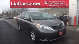 Used 2017 Toyota Sienna LE in Schenectady, New York