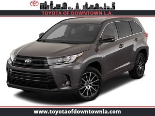 Used 2018 Toyota Highlander SE in Los Angeles, California