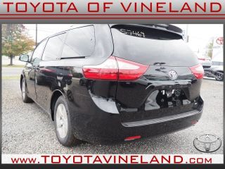 Used 2017 Toyota Sienna SE in Glen Mills, Pennsylvania