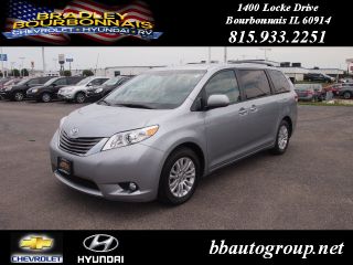 Used 2014 Toyota Sienna XLE in Bourbonnais, Illinois