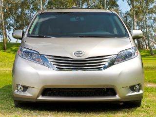 Used 2015 Toyota Sienna XLE in Clarksville, Maryland
