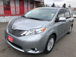 Used 2012 Toyota Sienna in San Marcos, Texas