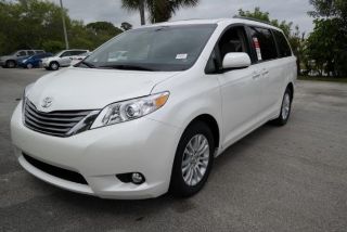 Used 2016 Toyota Sienna XLE in Vero Beach, Florida
