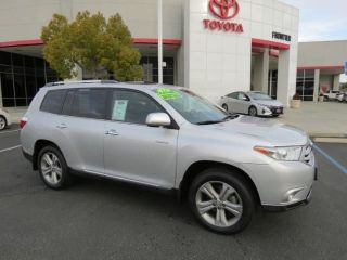 Used 2013 Toyota Highlander Limited in Valencia, California
