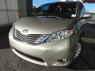 Used 2017 Toyota Sienna XLE in Atlanta, Georgia