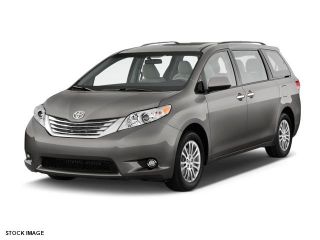 Used 2017 Toyota Sienna XLE in Rochester, New Hampshire