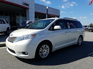 Used 2017 Toyota Sienna XLE in Warner Robins, Georgia