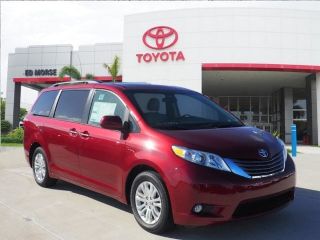 Used 2017 Toyota Sienna XLE in Delray Beach, Florida