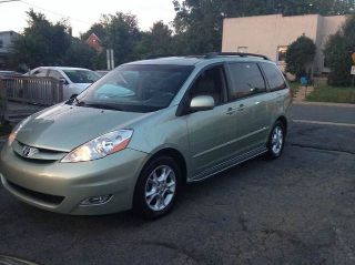 Used 2006 Toyota Sienna XLE Limited in Arlington, Virginia