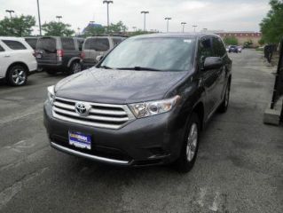 Used 2011 Toyota Highlander Base in Oak Lawn, Illinois